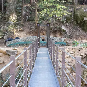 Angkula Seo Bridge